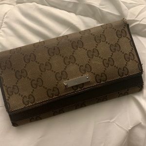 Gucci wallet